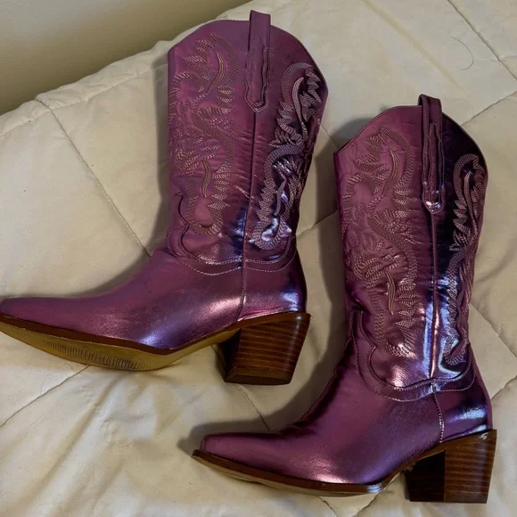 Metallic Purple Western Boots - Picture 2 of 10